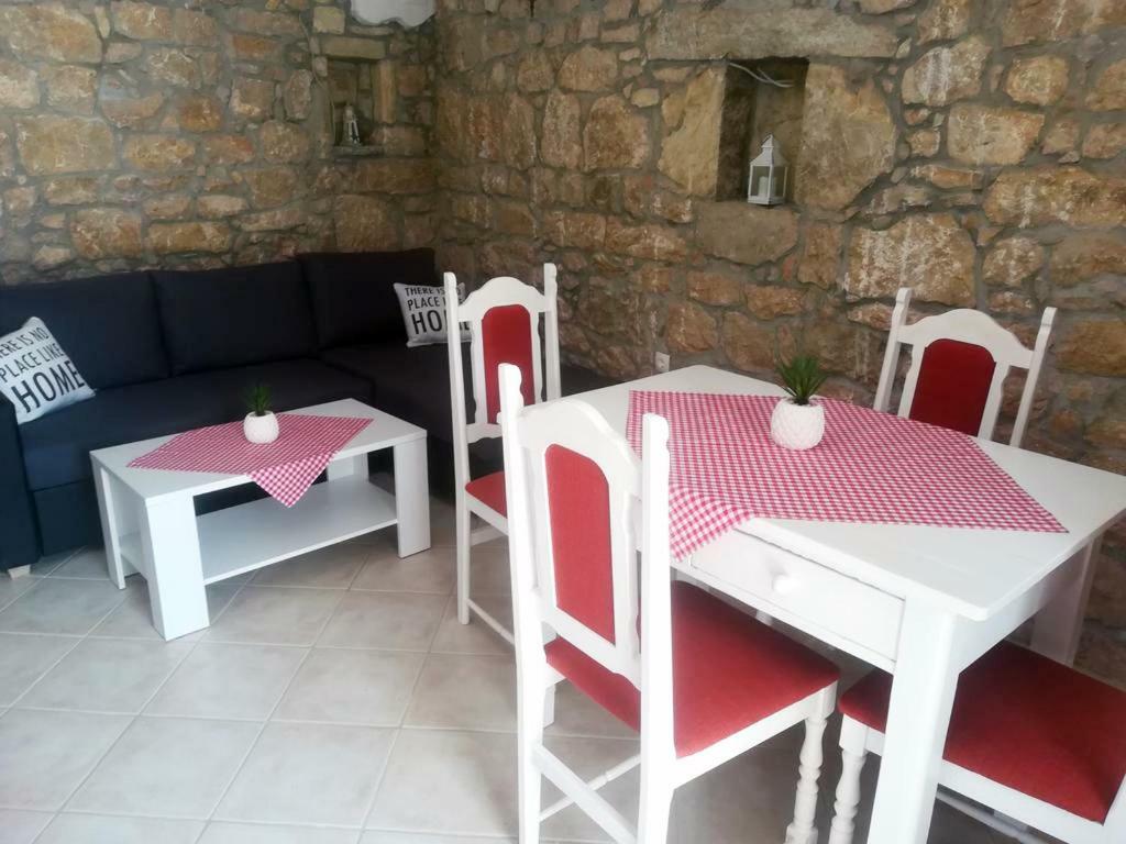 Nivi Appartement Slivnica Buitenkant foto